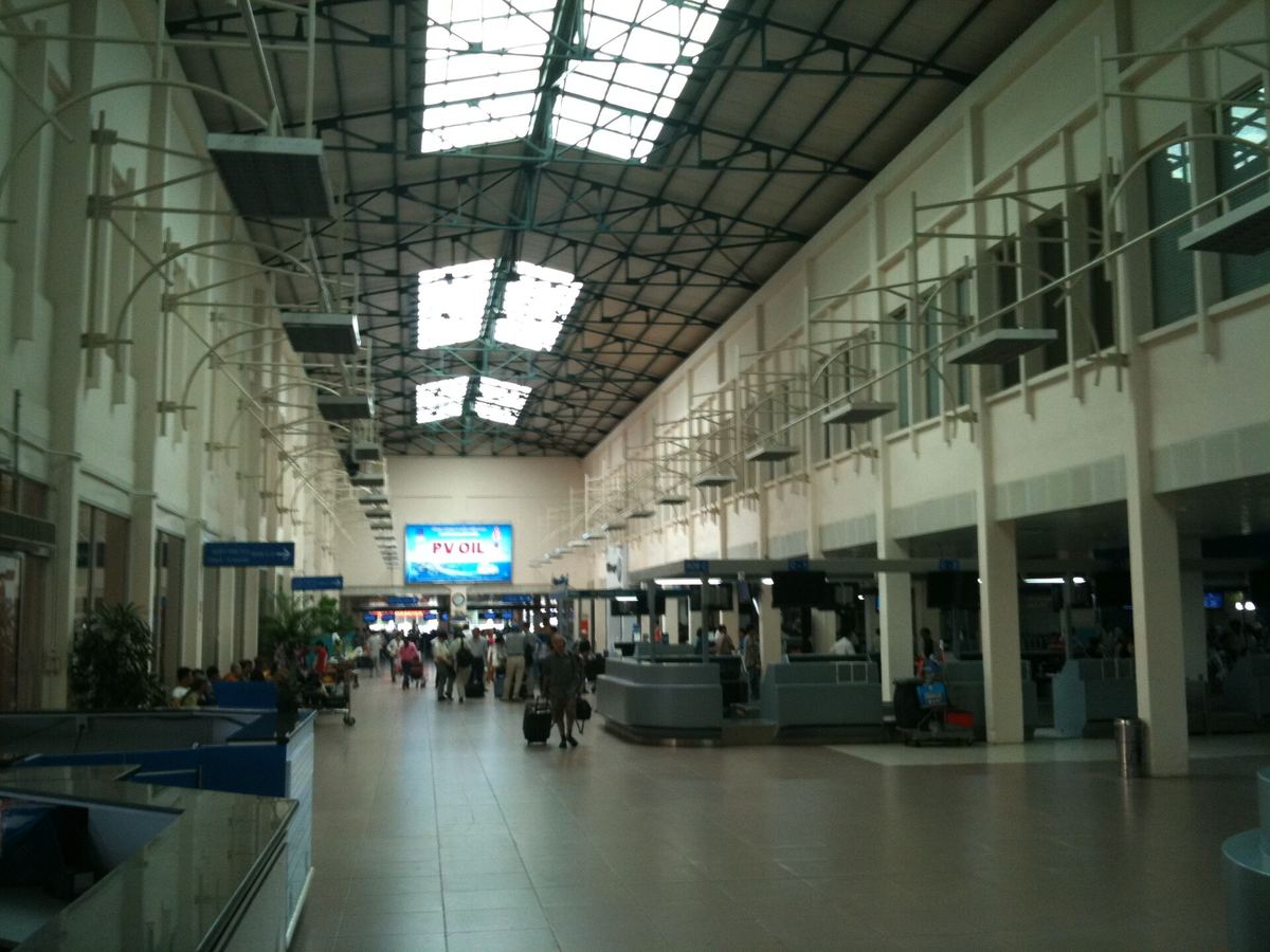 Sảnh ga quốc nội sân bay Tân Sơn Nhất
